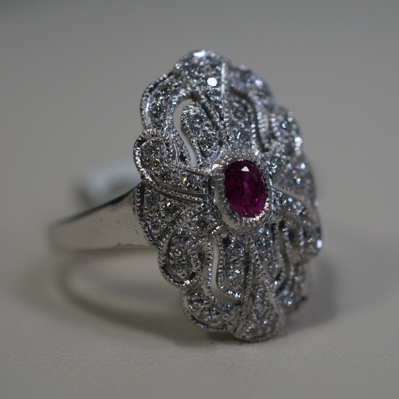 18KW Gold Genuine Ruby & Diamond Ring - Picture 4 of 8